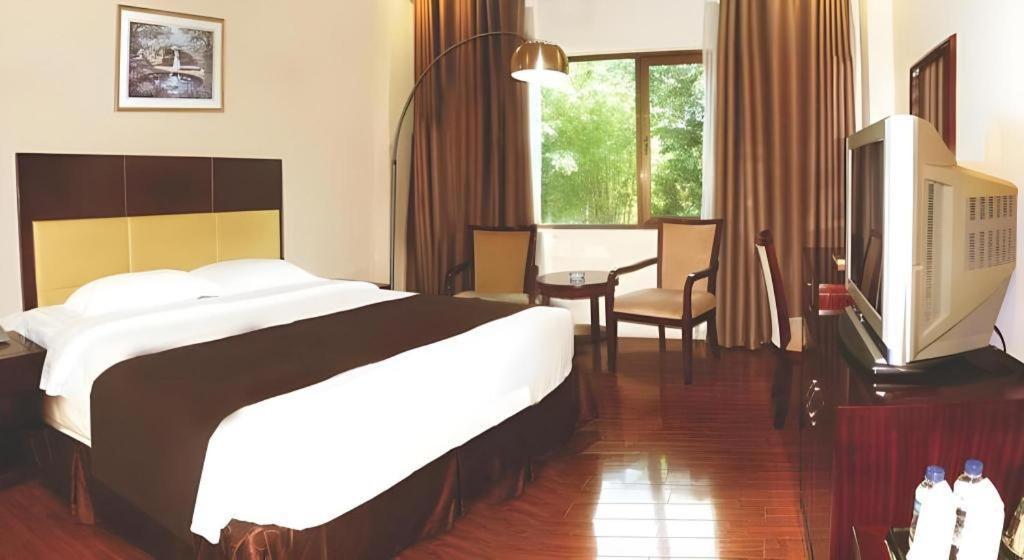 Narita Classic Hotel Surabaya Eksteriør bilde